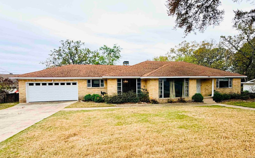 508 W A Avenue, North Little Rock, AR 72116