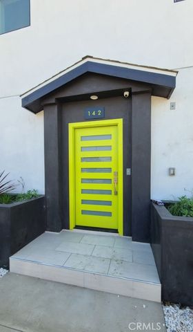 142 W 84th, Los Angeles, CA 90003