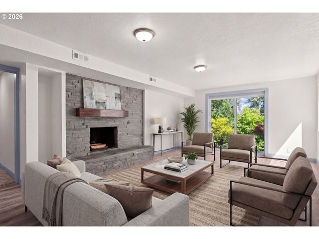 19001 SUNCREST Dr, West Linn, OR 97068