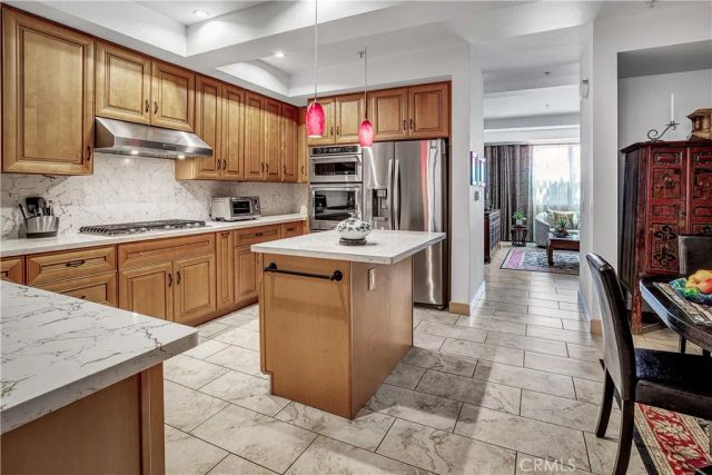 201 E Angeleno 105, Burbank, CA 91502