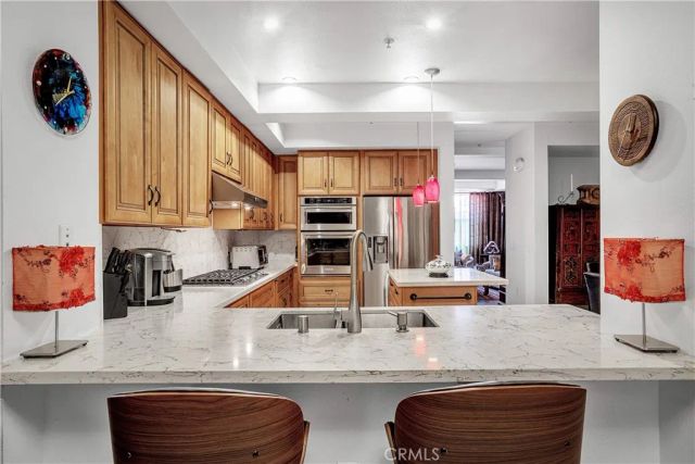 201 E Angeleno 105, Burbank, CA 91502
