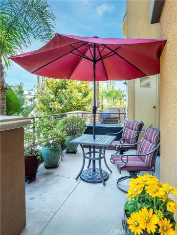 201 E Angeleno 105, Burbank, CA 91502