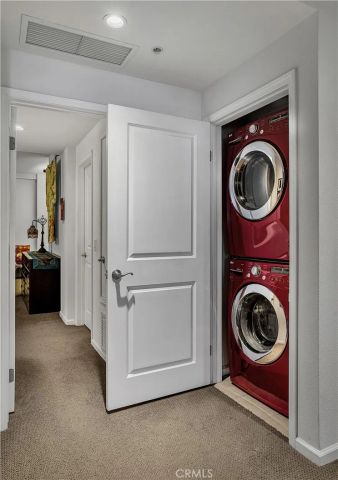 201 E Angeleno 105, Burbank, CA 91502