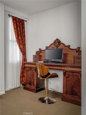 201 E Angeleno 105, Burbank, CA 91502