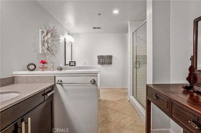 201 E Angeleno 105, Burbank, CA 91502