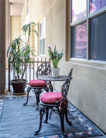 201 E Angeleno 105, Burbank, CA 91502