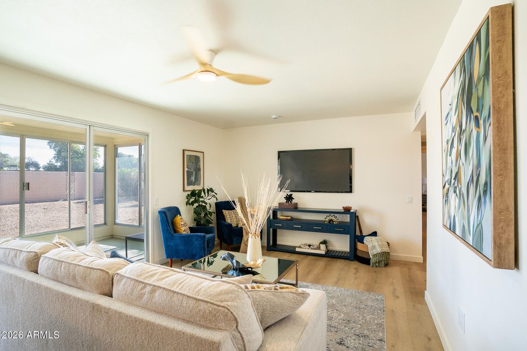 10610 W GARNETTE Drive, Sun City, AZ 85373 — photo 4