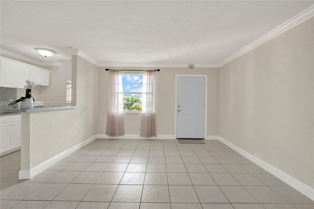 3855 SW 79th Ave 45, Miami, FL 33155