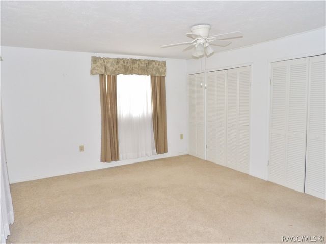 10 New Florida Avenue, Beverly Hills, FL 34465