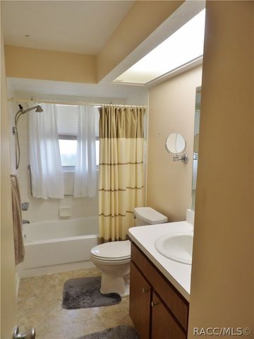 10 New Florida Avenue, Beverly Hills, FL 34465