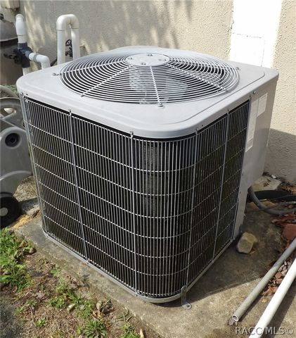 10 New Florida Avenue, Beverly Hills, FL 34465