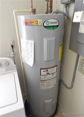 10 New Florida Avenue, Beverly Hills, FL 34465