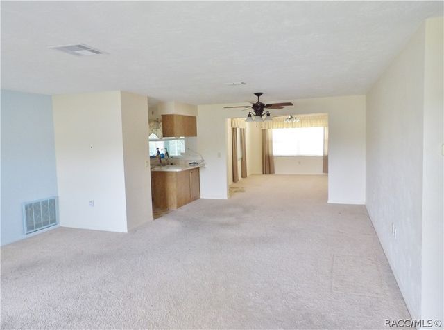 10 New Florida Avenue, Beverly Hills, FL 34465