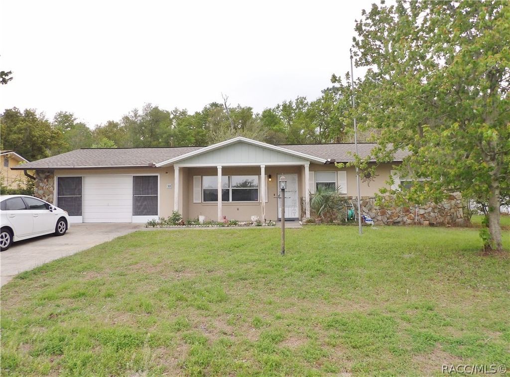 10 New Florida Avenue, Beverly Hills, FL 34465