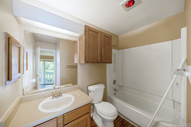 818 Station St Apt 3, Converse, TX 78109