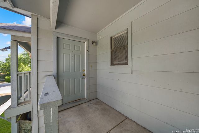 818 Station St Apt 3, Converse, TX 78109