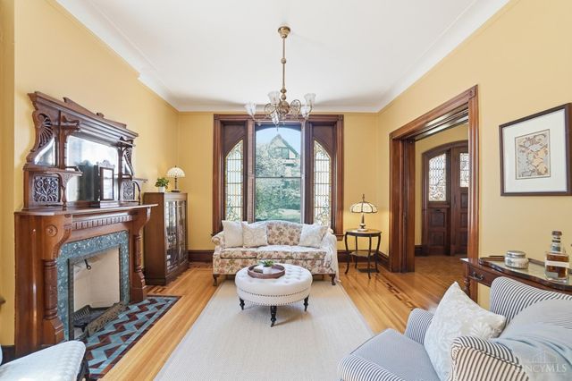 2944 Fairfield Avenue, Cincinnati, OH 45206
