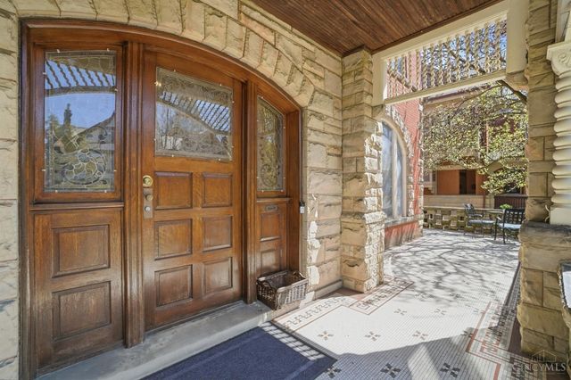 2944 Fairfield Avenue, Cincinnati, OH 45206