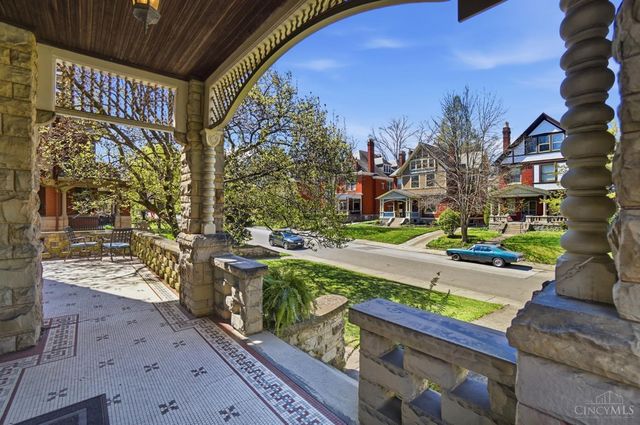 2944 Fairfield Avenue, Cincinnati, OH 45206