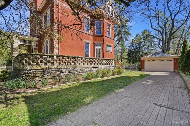 2944 Fairfield Avenue, Cincinnati, OH 45206