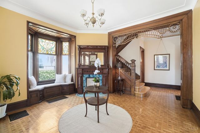 2944 Fairfield Avenue, Cincinnati, OH 45206