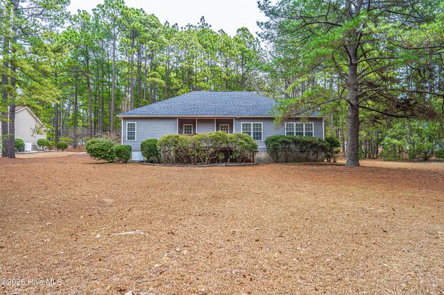 1110 Devonshire Trail, Aberdeen, NC 28315
