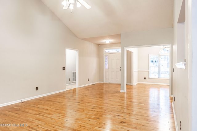 1110 Devonshire Trail, Aberdeen, NC 28315