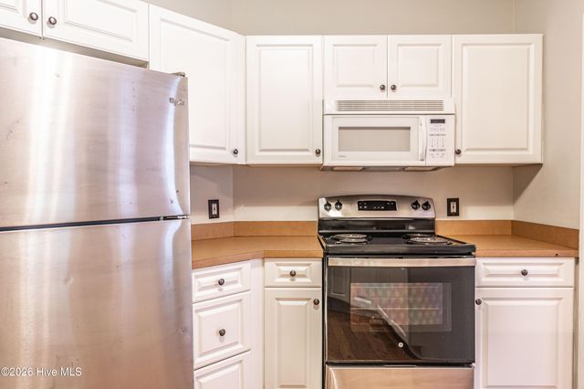 1110 Devonshire Trail, Aberdeen, NC 28315