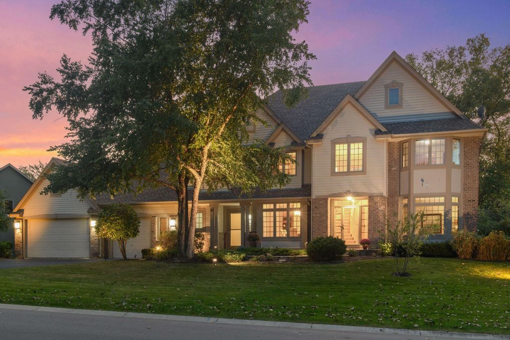 4795 Foxberry Drive, Medina, MN 55340