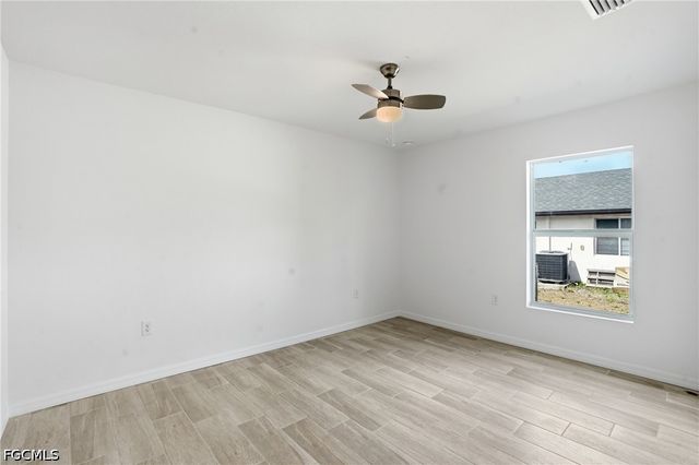 1725 NW 2nd ST, Cape Coral, FL 33993