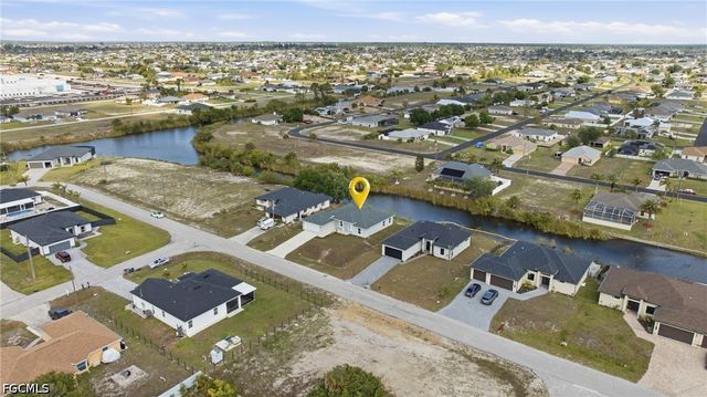1725 NW 2nd ST, Cape Coral, FL 33993