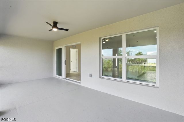 1725 NW 2nd ST, Cape Coral, FL 33993