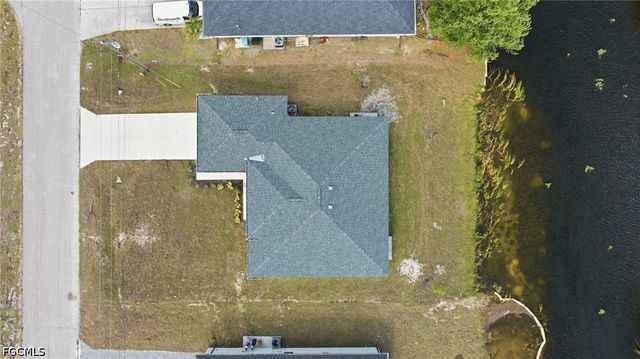 1725 NW 2nd ST, Cape Coral, FL 33993
