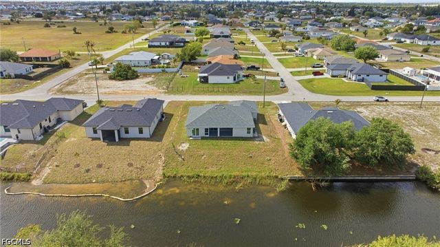 1725 NW 2nd ST, Cape Coral, FL 33993