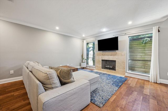 2107 Morgan Street, Houston, TX 77006