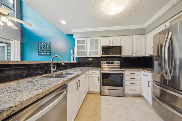 2107 Morgan Street, Houston, TX 77006