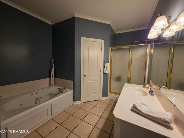 211 Manning Drive, Lafayette, LA 70508