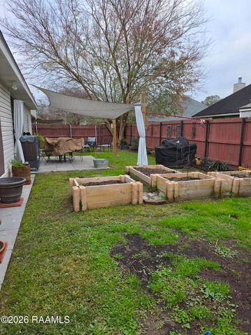 211 Manning Drive, Lafayette, LA 70508