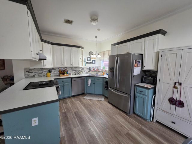 211 Manning Drive, Lafayette, LA 70508