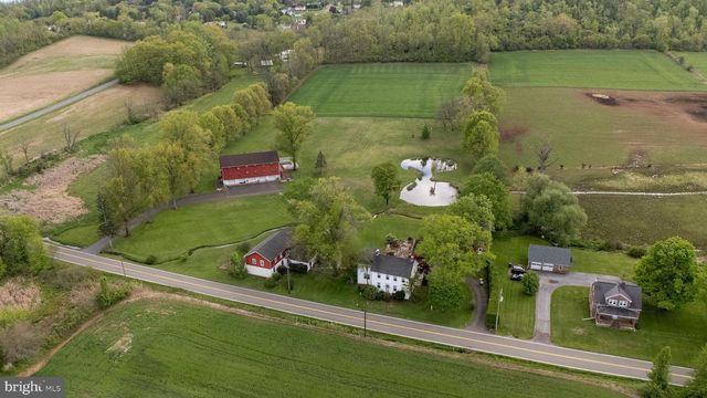 1283 WEISSTOWN RD, Boyertown, PA 19512
