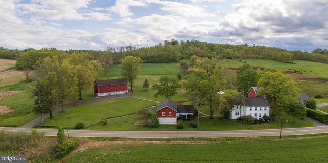 1283 WEISSTOWN RD, Boyertown, PA 19512