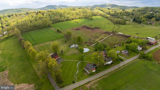 1283 WEISSTOWN RD, Boyertown, PA 19512