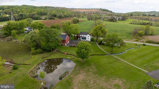 1283 WEISSTOWN RD, Boyertown, PA 19512