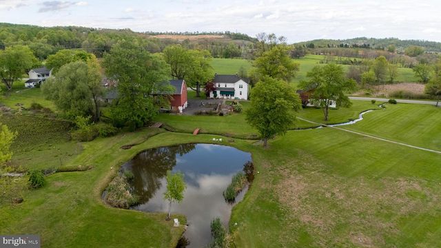 1283 WEISSTOWN RD, Boyertown, PA 19512