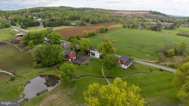1283 WEISSTOWN RD, Boyertown, PA 19512