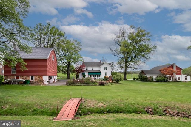 1283 WEISSTOWN RD, Boyertown, PA 19512