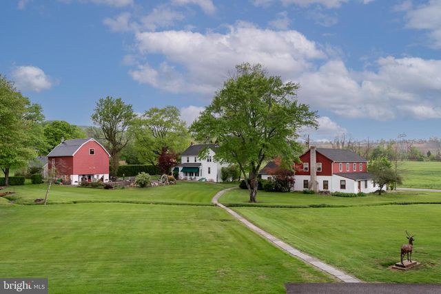 1283 WEISSTOWN RD, Boyertown, PA 19512