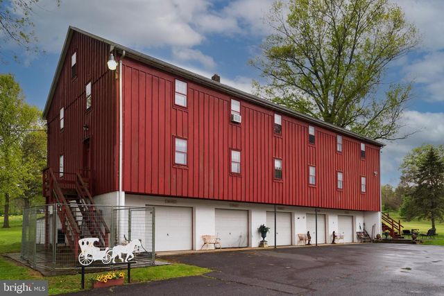 1283 WEISSTOWN RD, Boyertown, PA 19512