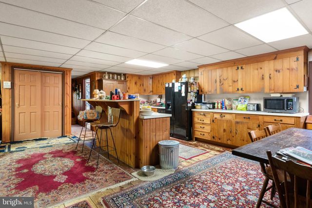 1283 WEISSTOWN RD, Boyertown, PA 19512