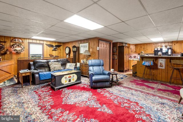 1283 WEISSTOWN RD, Boyertown, PA 19512